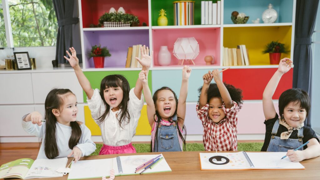 Pentingnya Pendidikan Karakter Moral: Strategi, Metode, dan Dampak Positif dalam Membentuk Integritas, Etika, dan Sikap Bertanggung Jawab Anak serta Mendorong Perilaku Positif dalam Kehidupan Sekolah dan Masyarakat